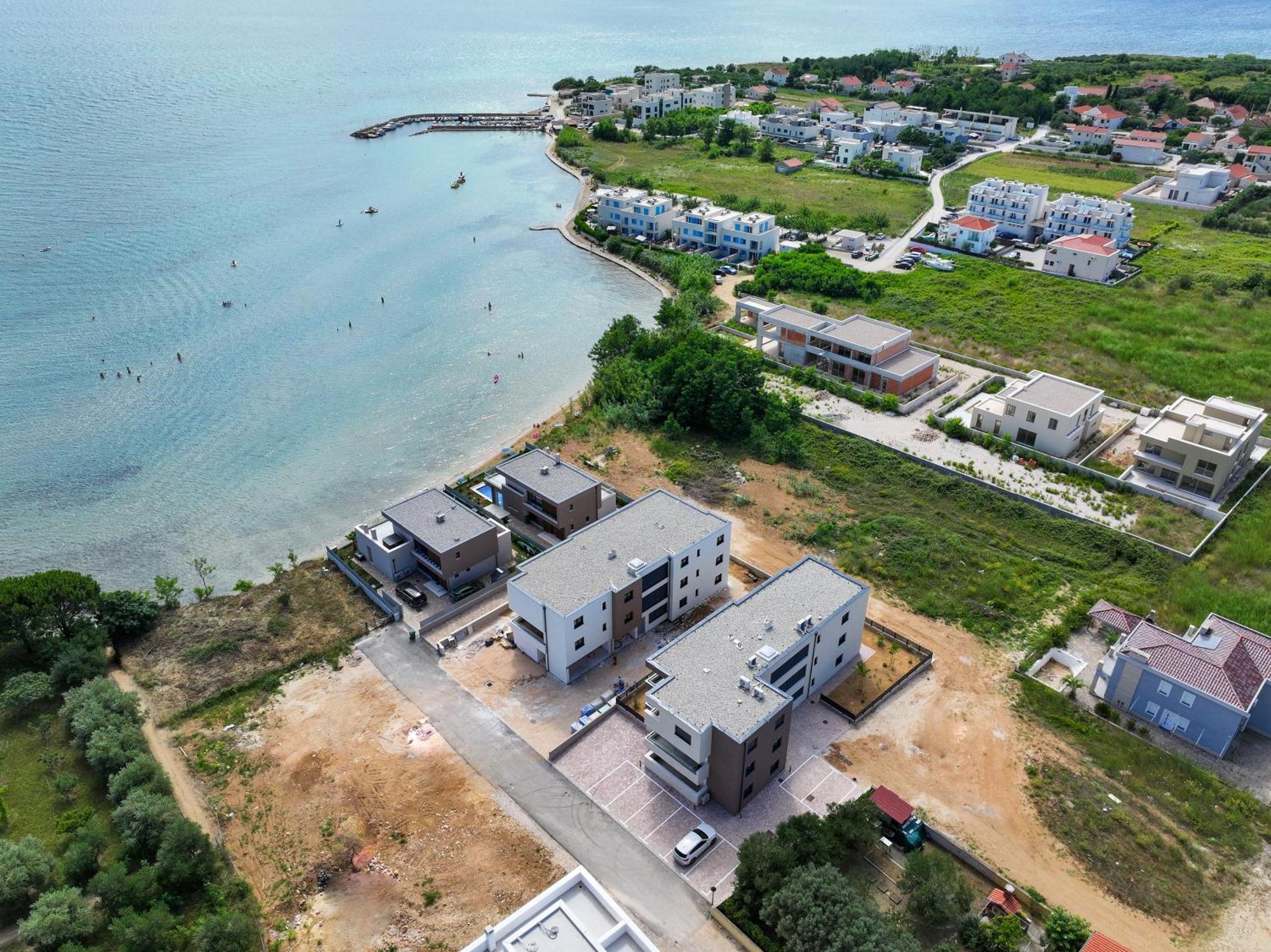 Deluxe Apartments Privlaka On The Sand Bagian luar foto