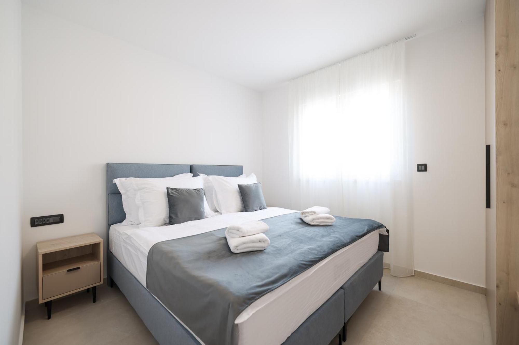Deluxe Apartments Privlaka On The Sand Ruang foto