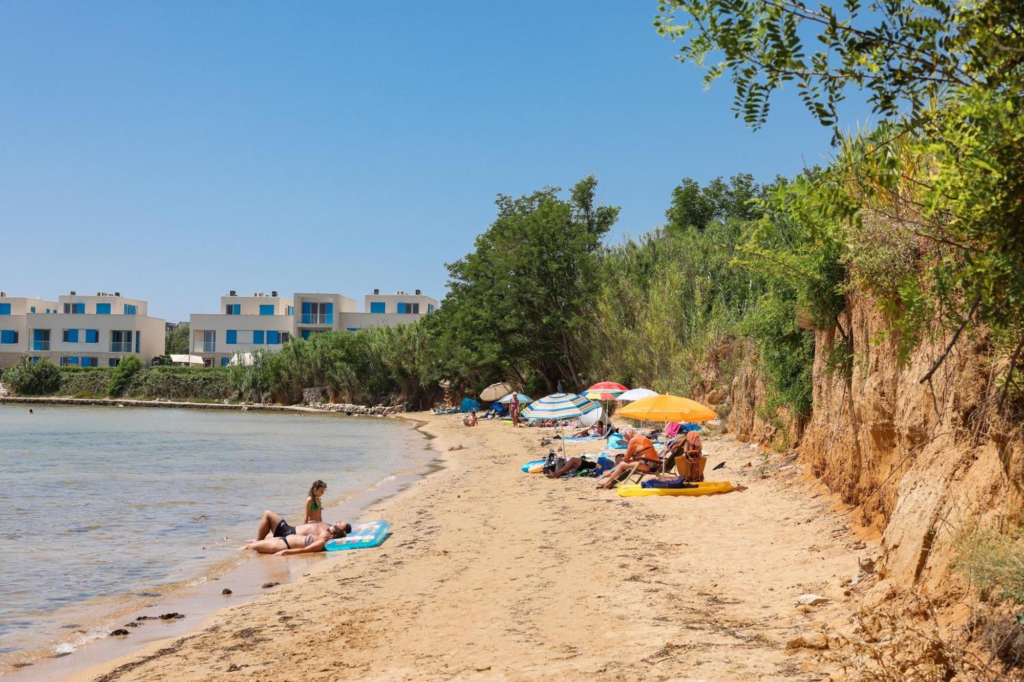 Deluxe Apartments Privlaka On The Sand Bagian luar foto